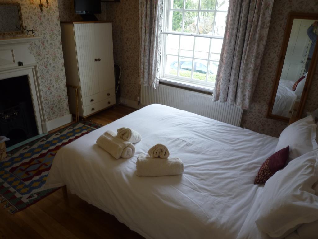 Manor Cottage Bed And Breakfast Windsor Buitenkant foto