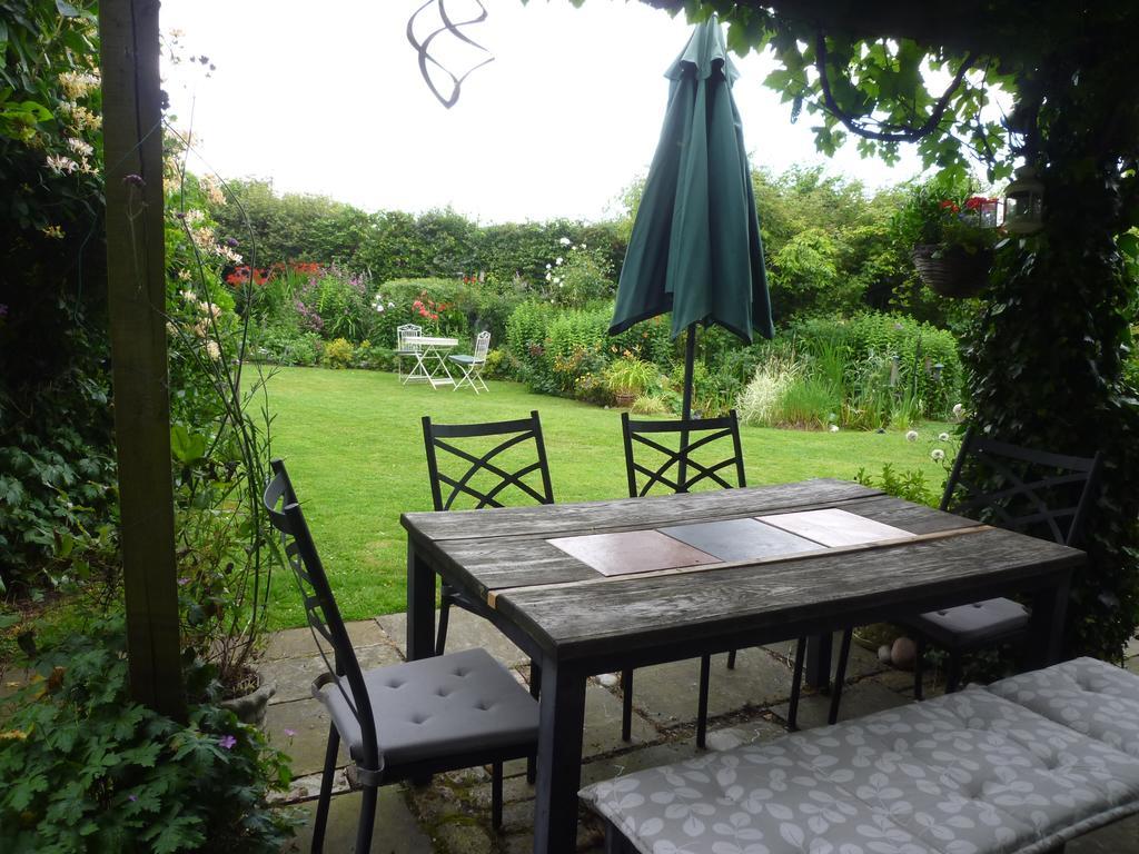 Manor Cottage Bed And Breakfast Windsor Buitenkant foto