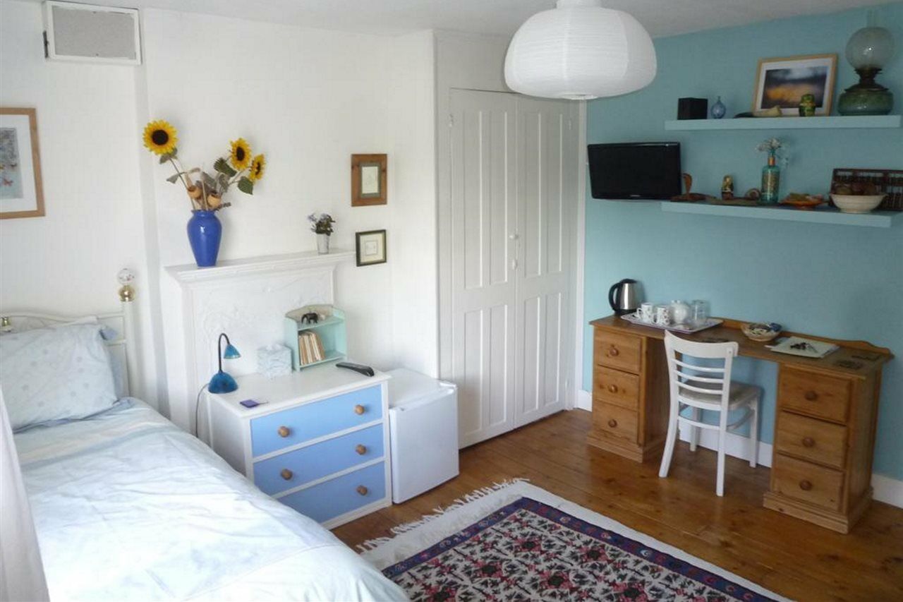 Manor Cottage Bed And Breakfast Windsor Buitenkant foto